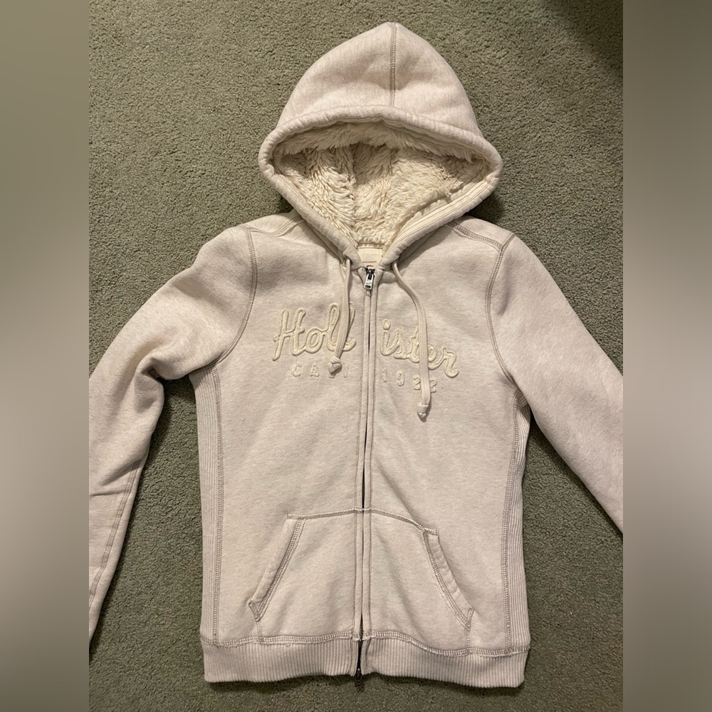 Vintage Hollister Women’s Furry Jacket Size L